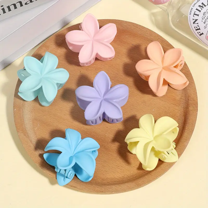 Small Matte Floral Clip