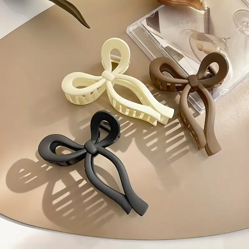 Ethereal Bow Claw Clip