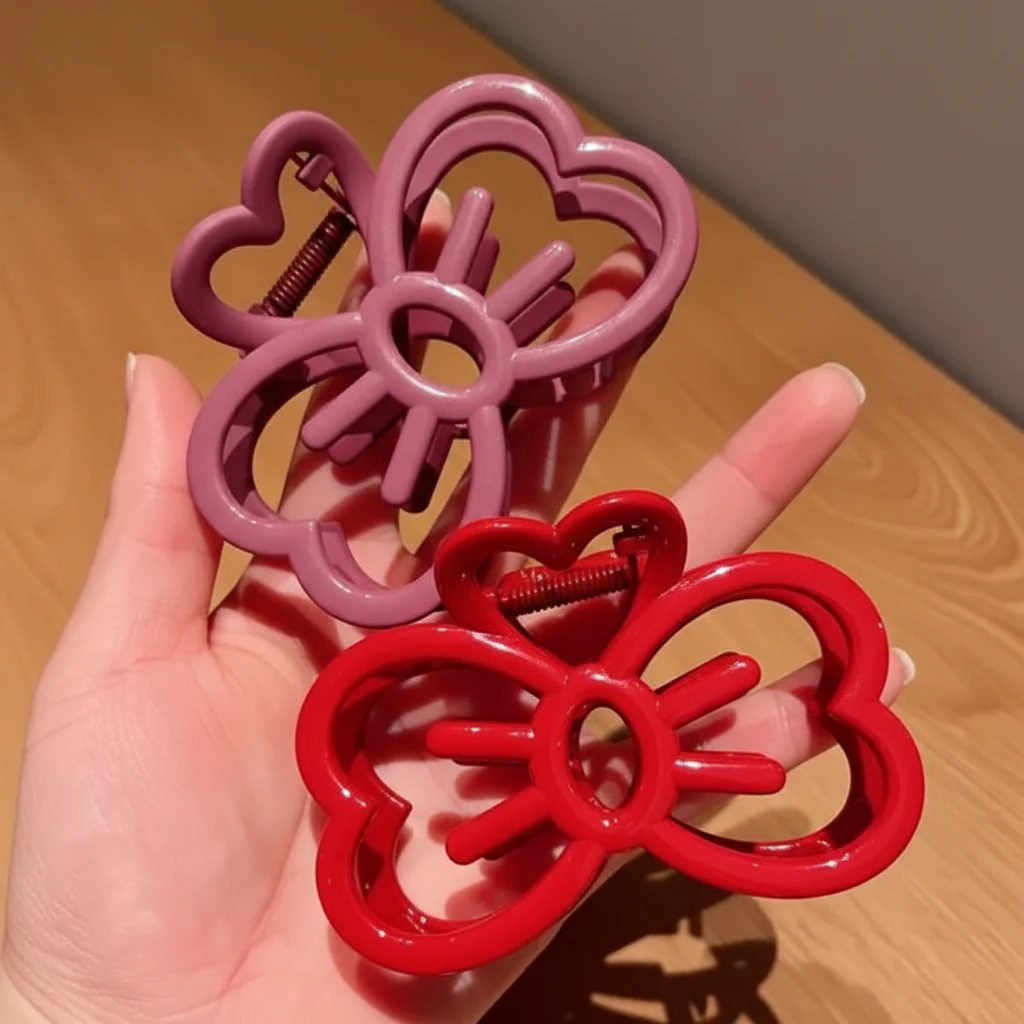 Hello Kitty Claw Clip - Image 3