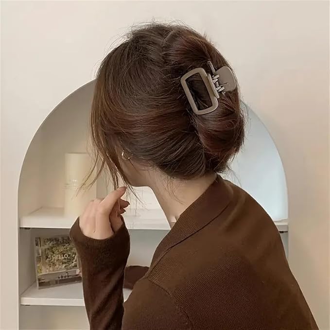 Matte Geometrical Claw Clips - Image 2