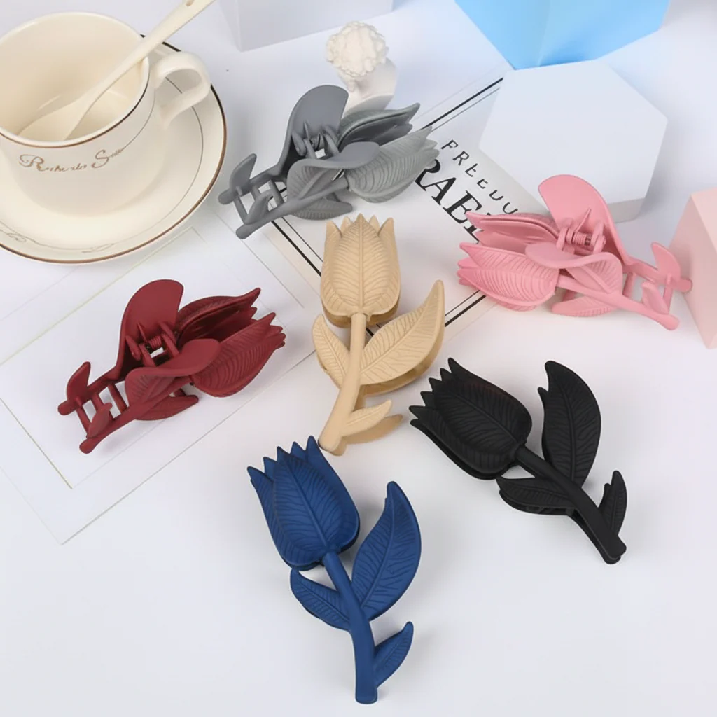 Tulip Claw Clip - Image 3