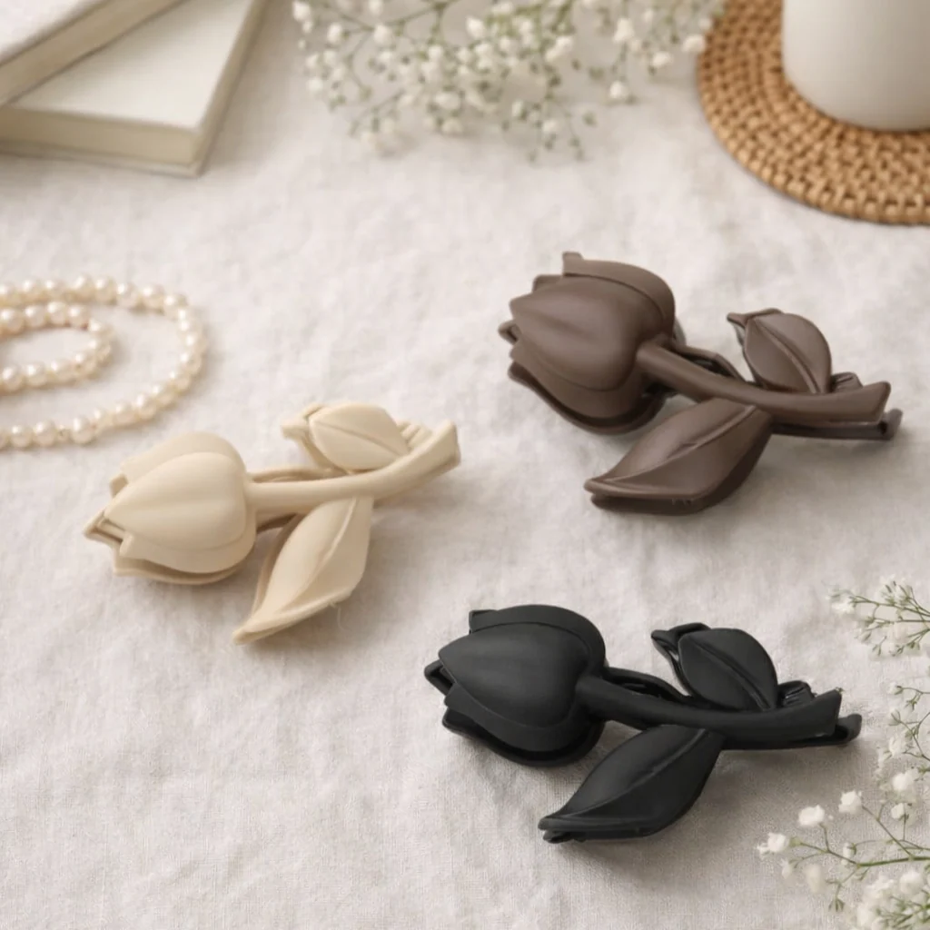 Tulip Hair Claw Clip - Image 2